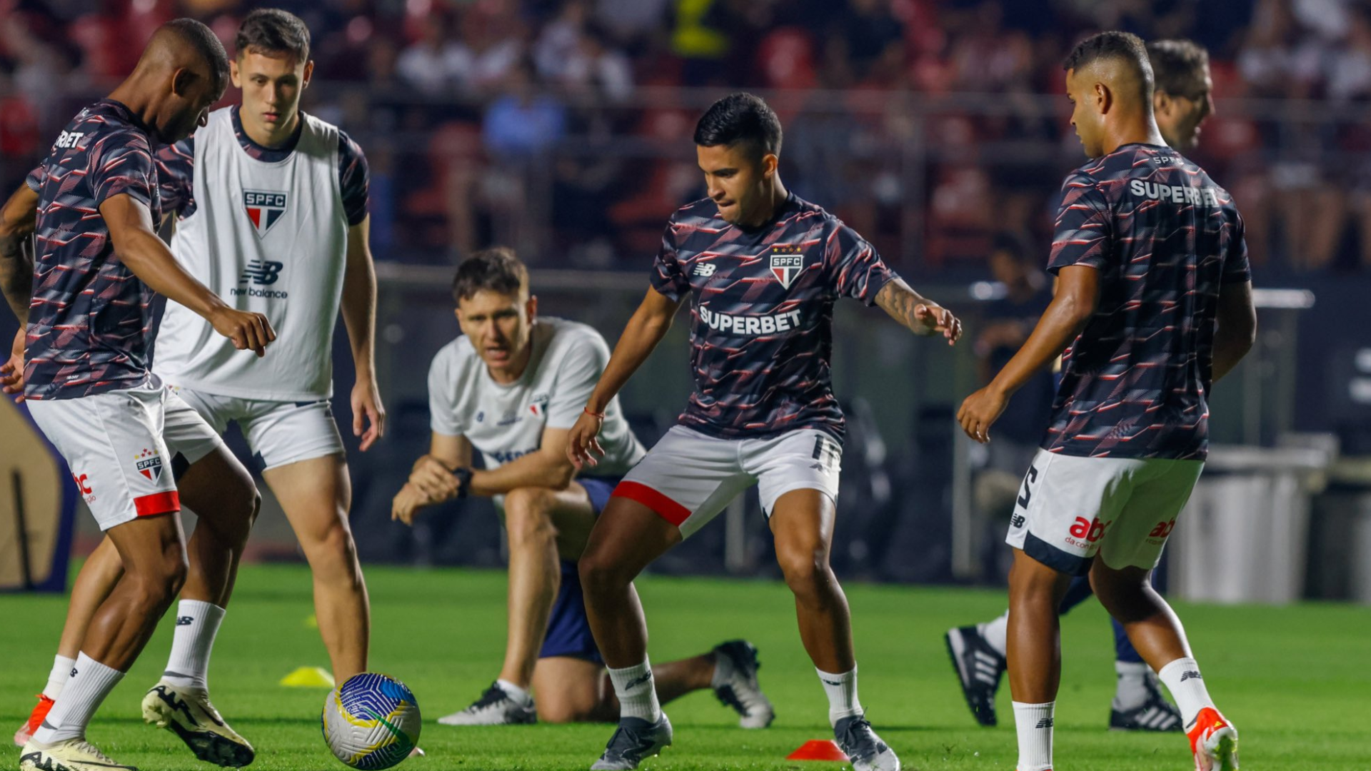 São Paulo x Fluminense: confira o duelo de tricolores com dicas para faturar pela Betnacional 